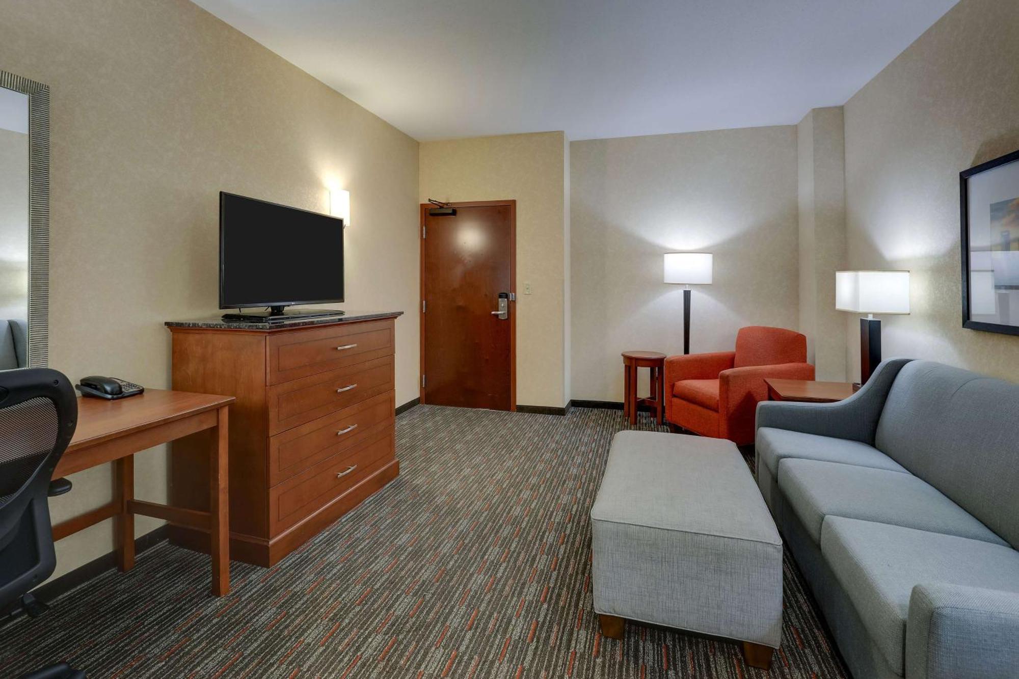 Drury Inn & Suites Charlotte Arrowood Екстер'єр фото