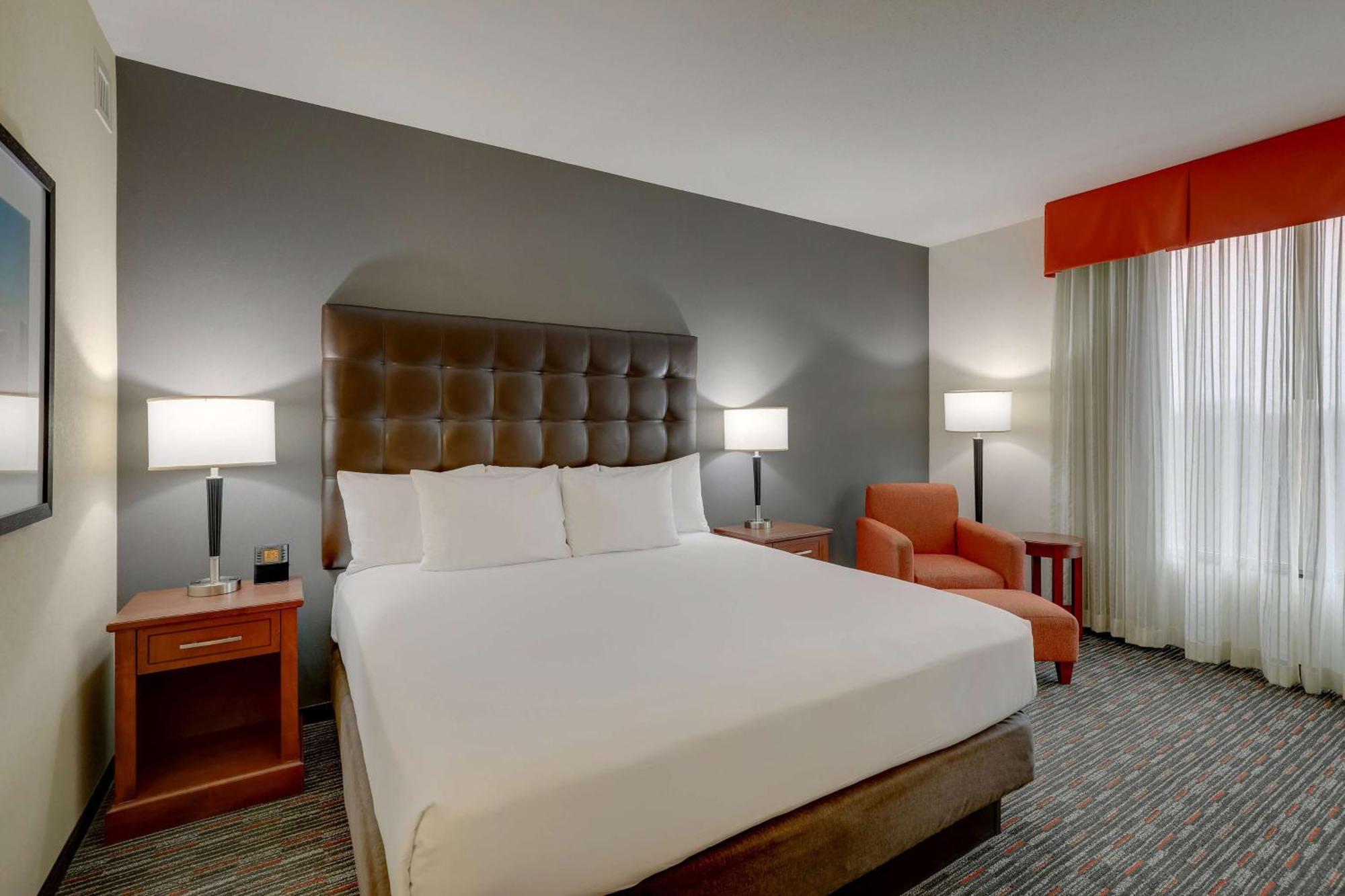 Drury Inn & Suites Charlotte Arrowood Екстер'єр фото