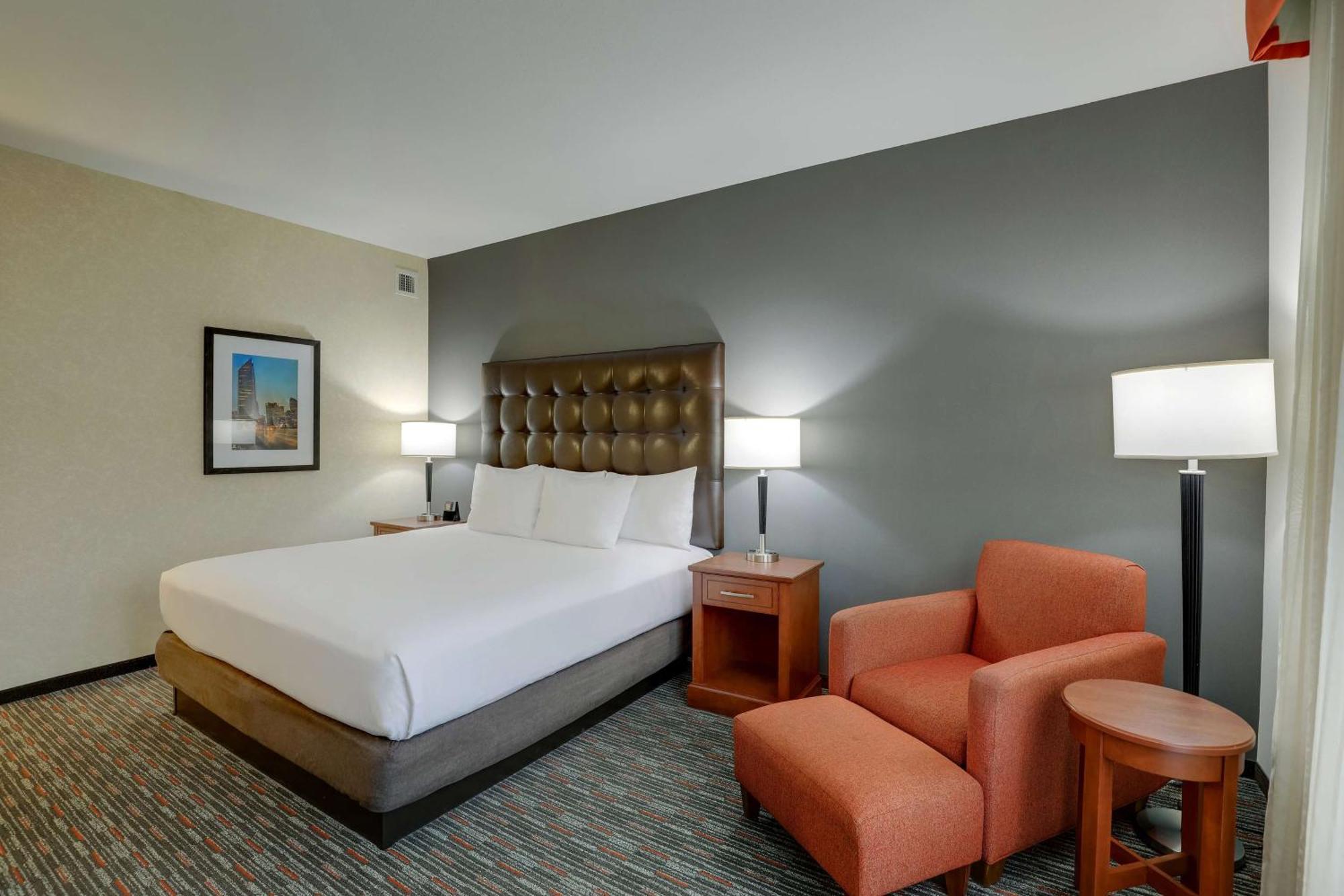 Drury Inn & Suites Charlotte Arrowood Екстер'єр фото