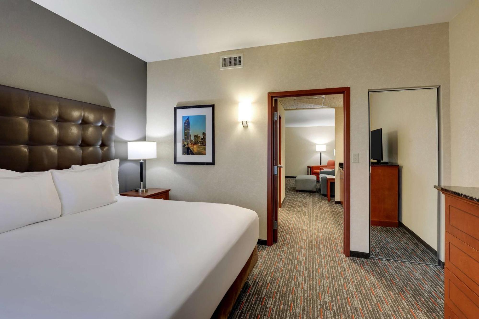 Drury Inn & Suites Charlotte Arrowood Екстер'єр фото