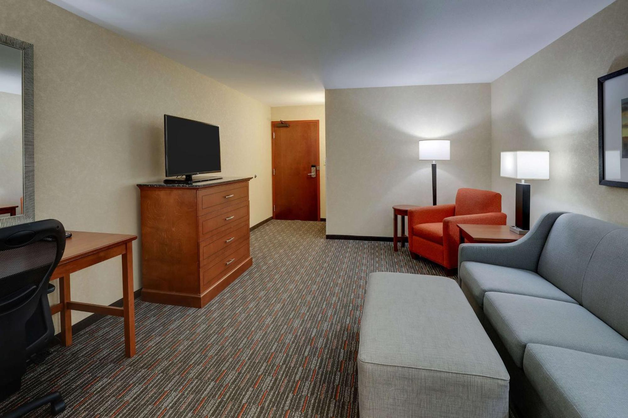 Drury Inn & Suites Charlotte Arrowood Екстер'єр фото