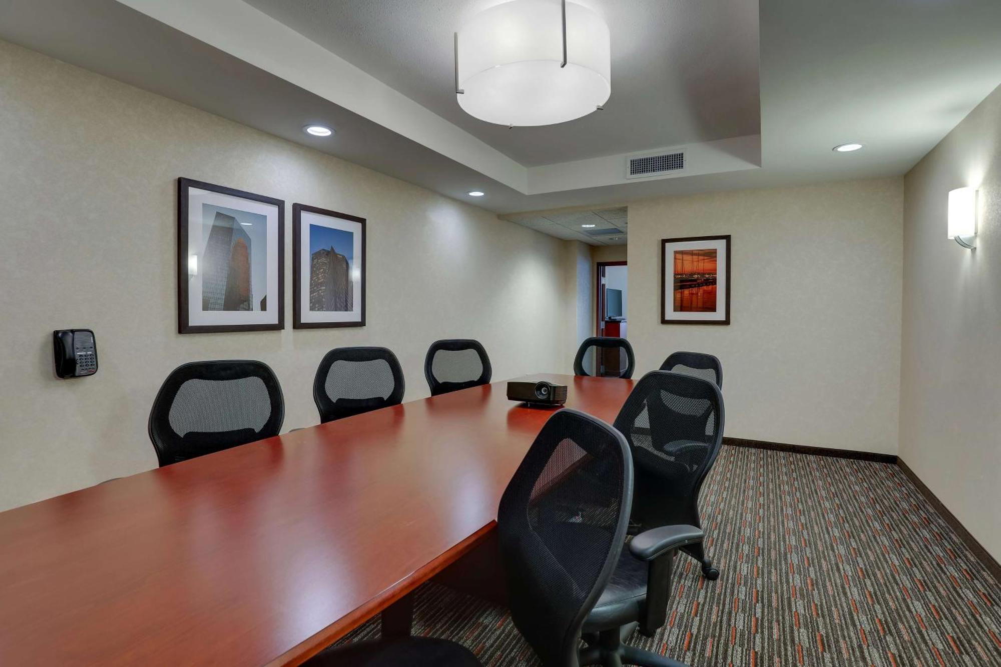 Drury Inn & Suites Charlotte Arrowood Екстер'єр фото