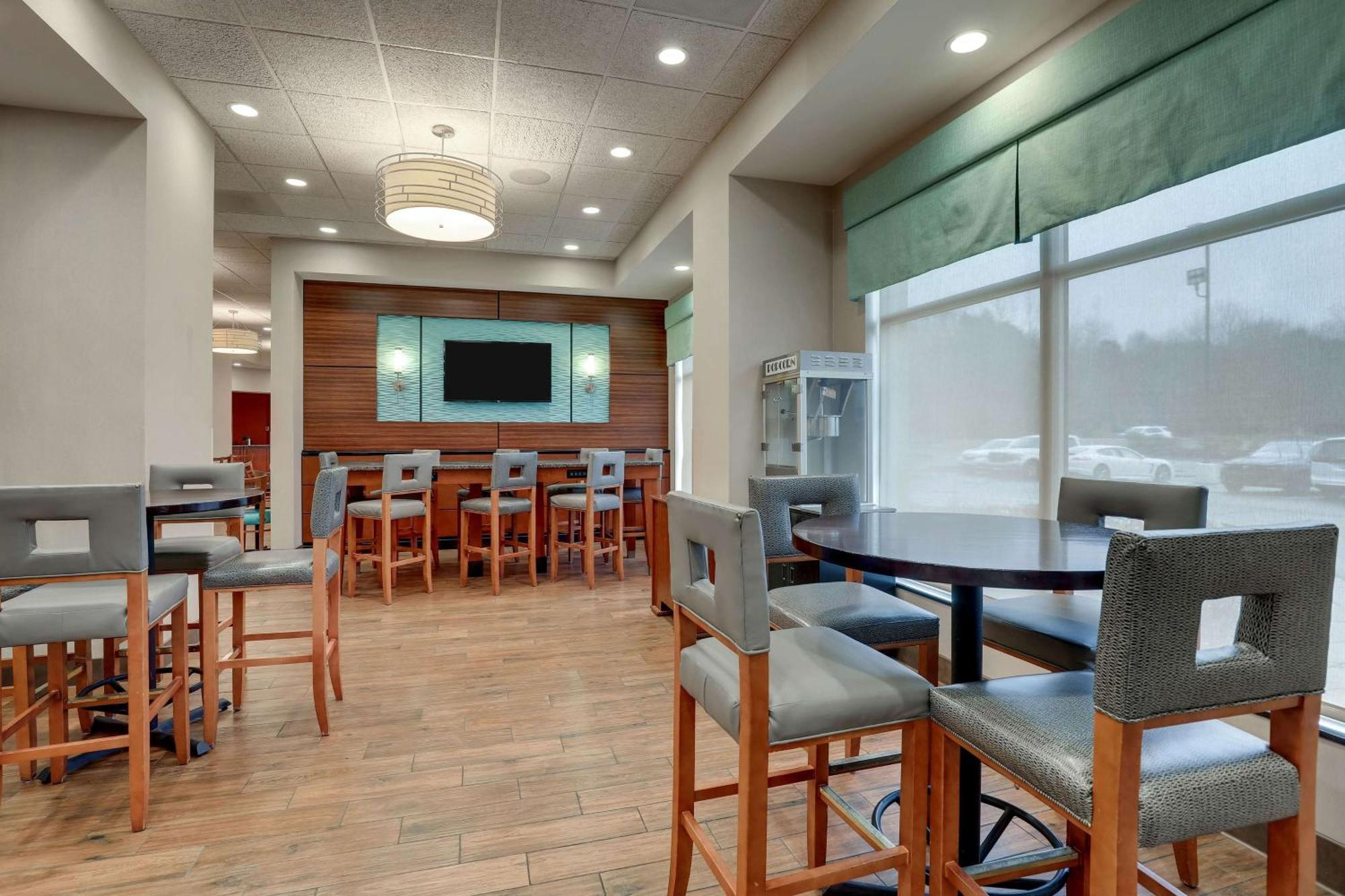 Drury Inn & Suites Charlotte Arrowood Екстер'єр фото