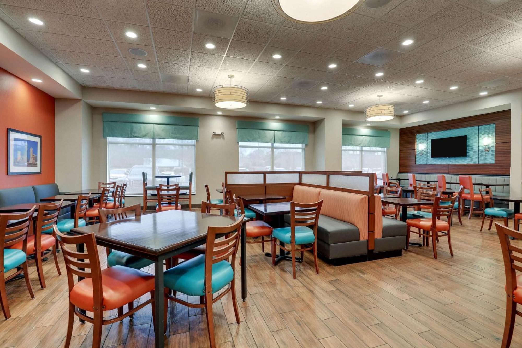 Drury Inn & Suites Charlotte Arrowood Екстер'єр фото